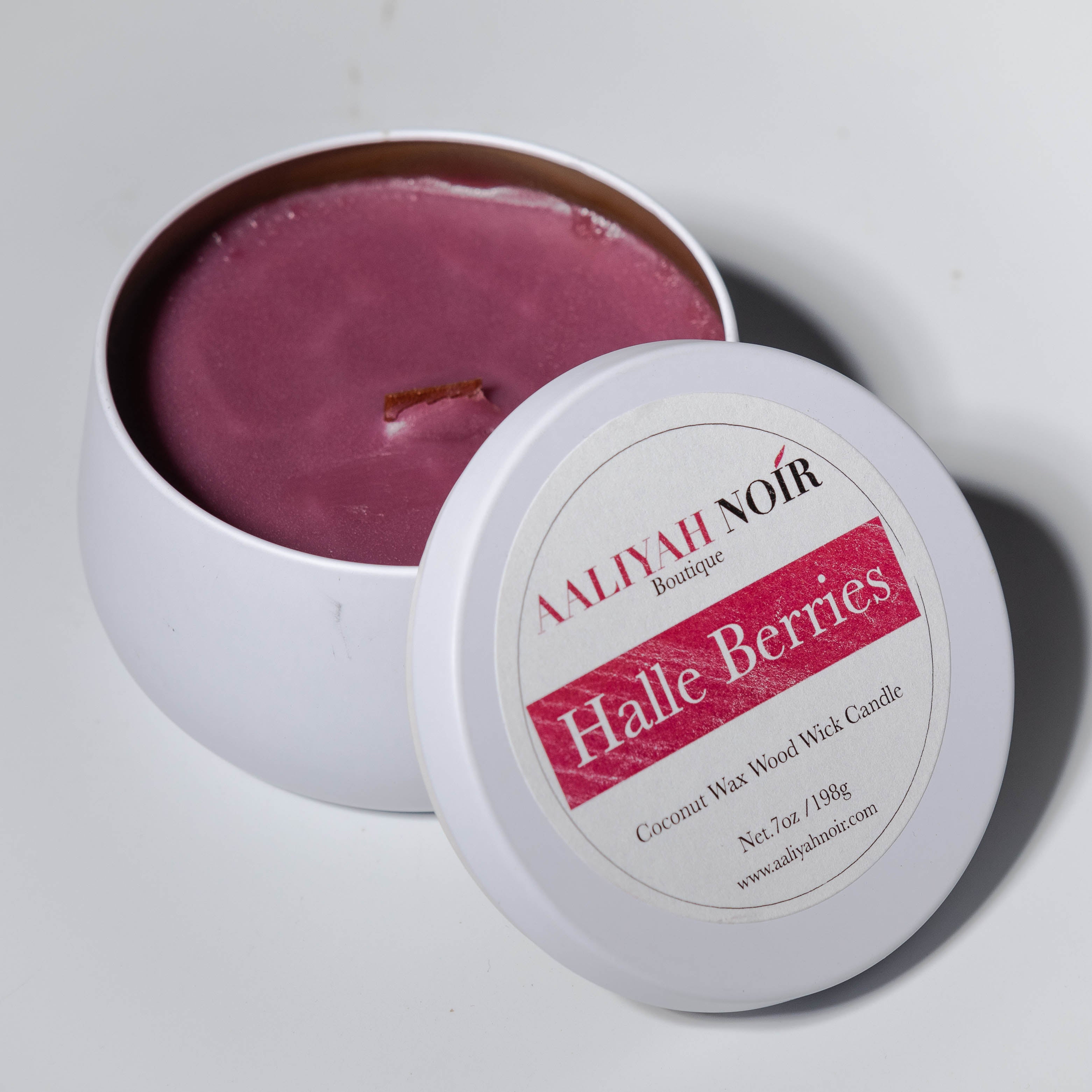 Halle Berries Exclusive Coconut Wax Candle
